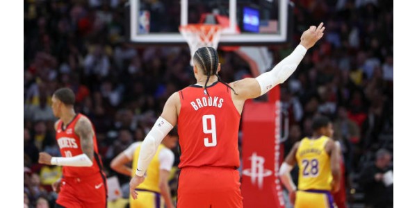 Houston Rockets intenta desesperadamente volver a llegar a los playoffs Houston Rockets intenta desesperadamente volver a llegar a los playoffs
